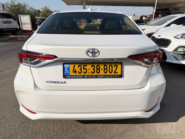 טויוטה קורולה