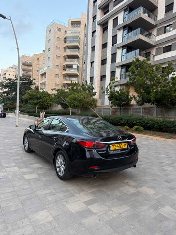 מאזדה 6