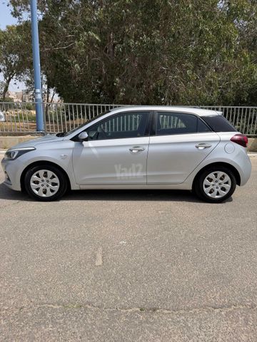 יונדאי i20