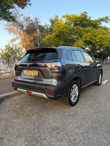 סוזוקי S-Cross