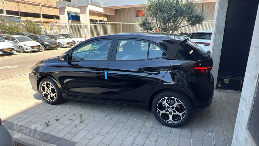 אם ג'י MG3