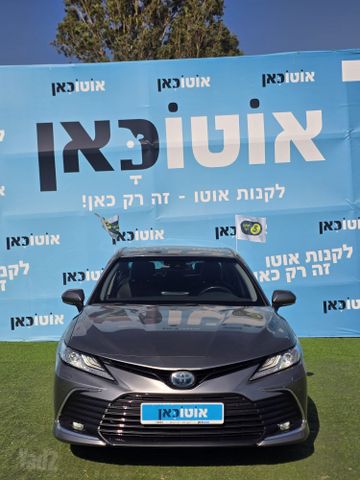 טויוטה קאמרי