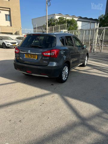סוזוקי קרוסאובר