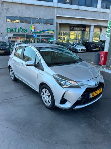 יאריס Eco היברידי אוט׳ 1.5 (73 כ״ס)