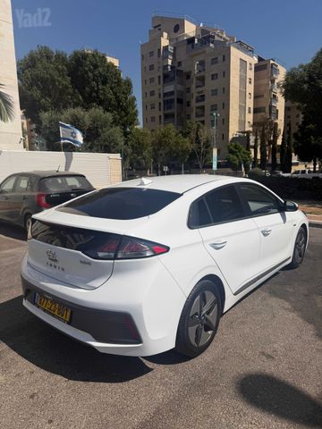 יונדאי איוניק