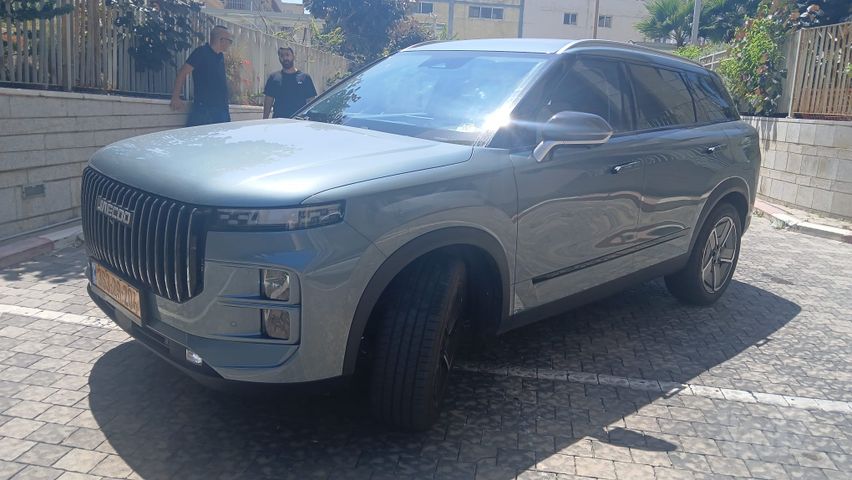 ג'אקו J7