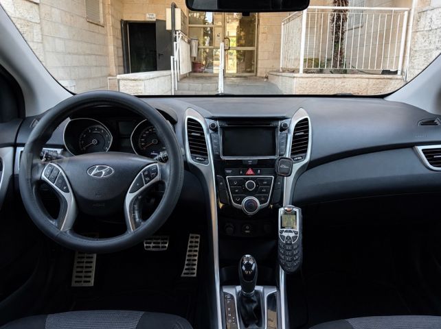 יונדאי i30