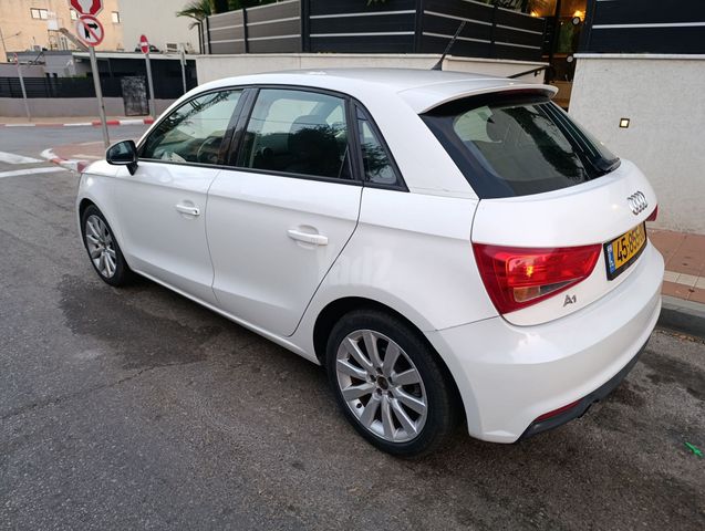 מודעת רכב אאודי A1 2