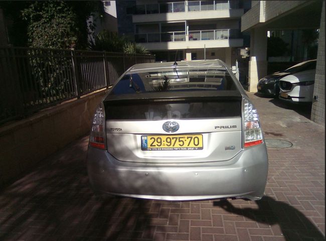 טויוטה פריוס