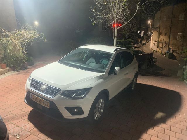 מודעת רכב סיאט ארונה