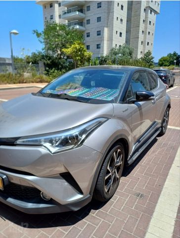 טויוטה C-HR