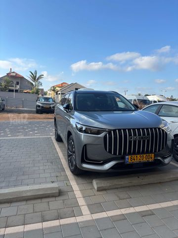 ג'אקו J8