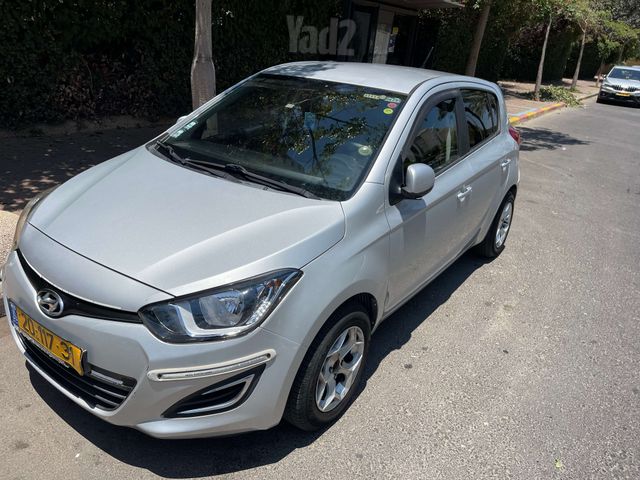 יונדאי i20