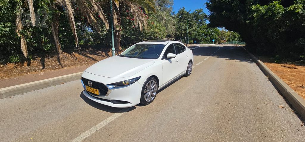 מאזדה 3