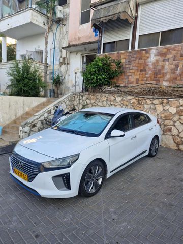 יונדאי איוניק