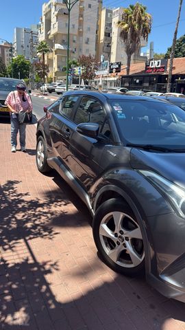 טויוטה C-HR