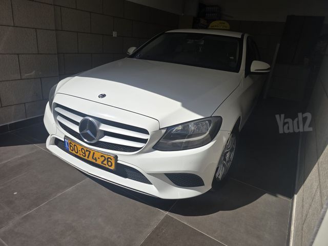 מודעת רכב מרצדס-בנץ C-class