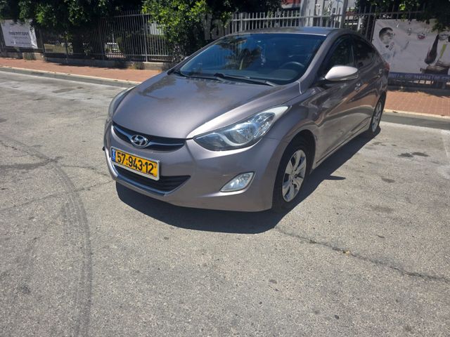 יונדאי I35
