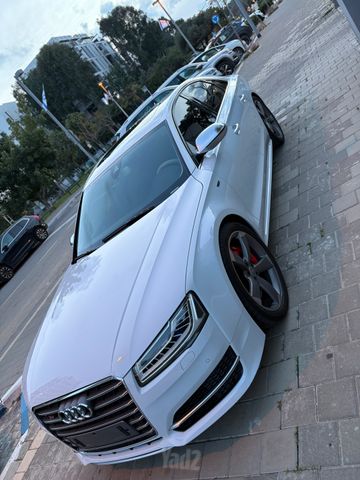 אאודי S8