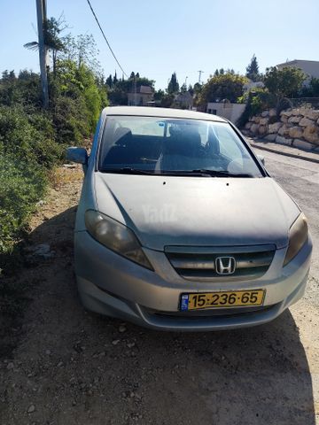 מודעת רכב הונדה FR-V