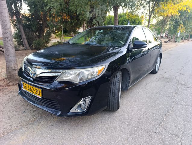 מודעת רכב טויוטה קאמרי