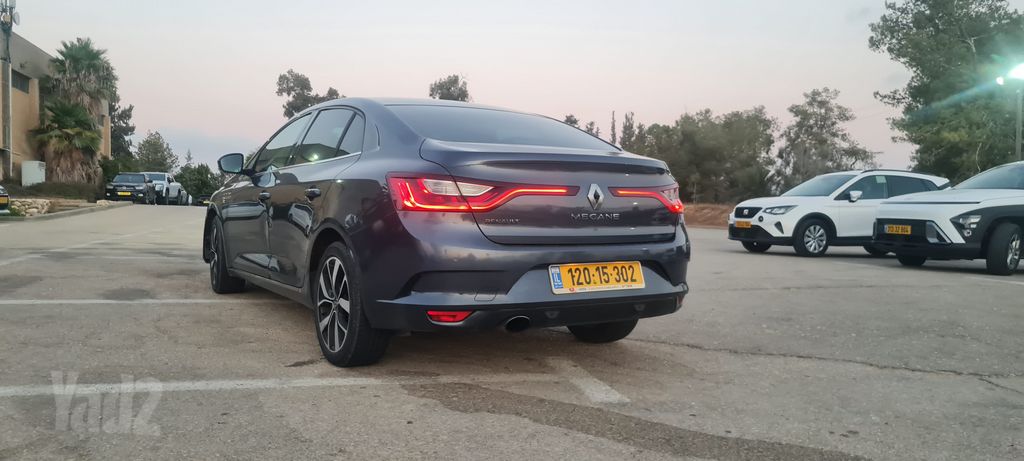 רנו מגאן
