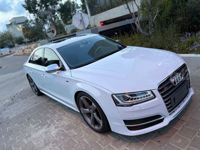 אאודי S8
