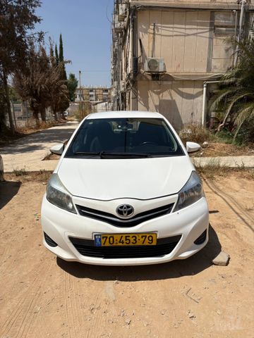 יאריס Style אוט׳ 1.3 (99 כ״ס) [2011-2014]