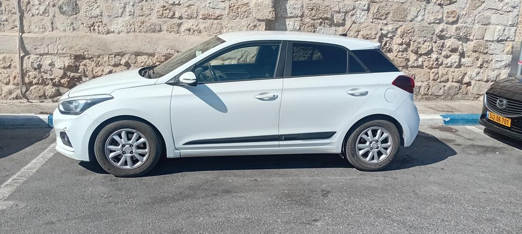 יונדאי i20