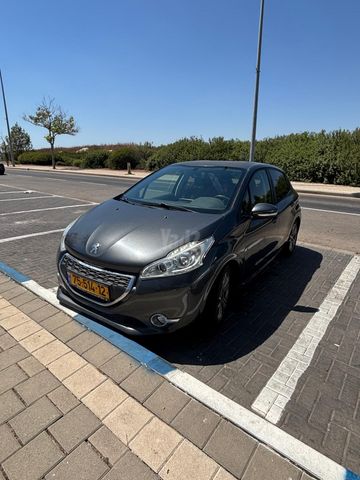 מודעת רכב פיג'ו 208