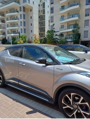 טויוטה C-HR