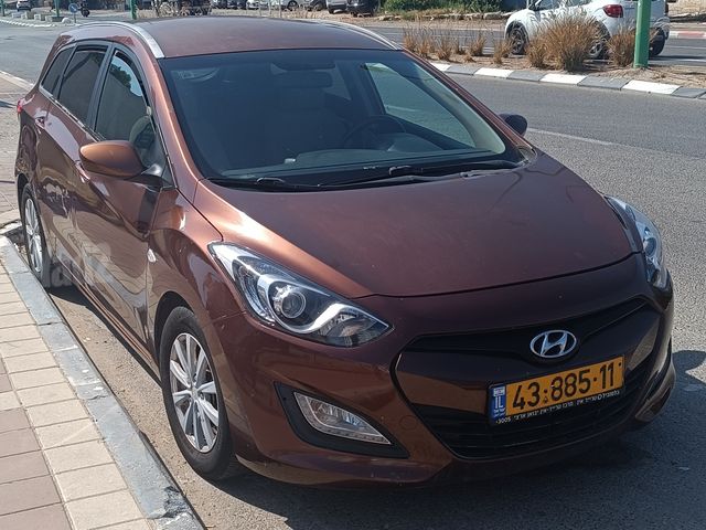 יונדאי i30