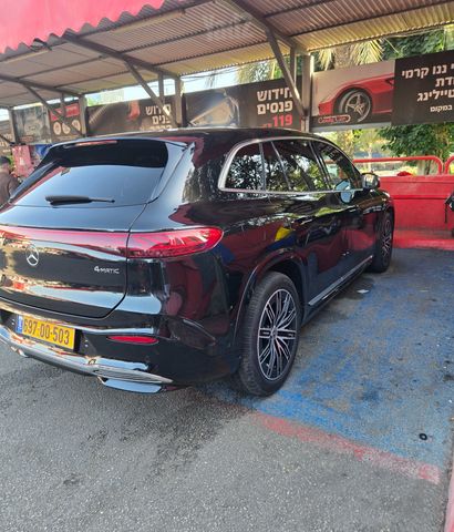 מרצדס-בנץ EQS SUV