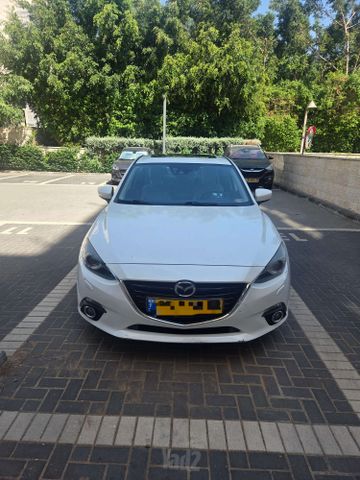 מודעת רכב מאזדה 3