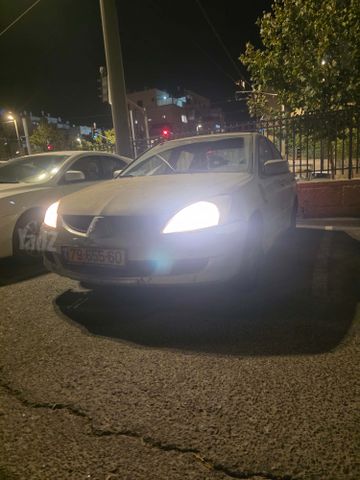 מודעת רכב מיצובישי לנסר