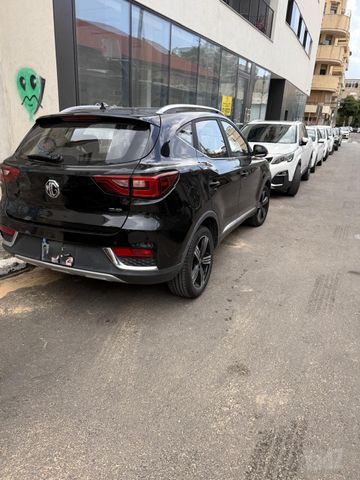מודעת רכב אם ג'י ZS