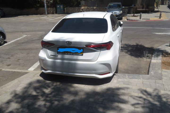 טויוטה קורולה