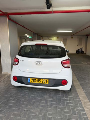 יונדאי i10