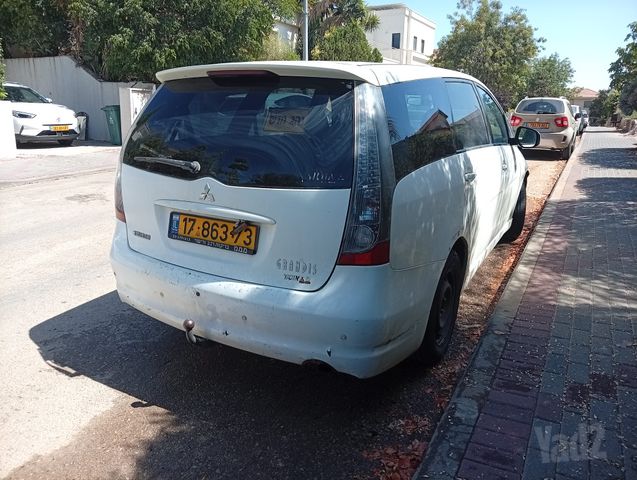 מיצובישי גרנדיס