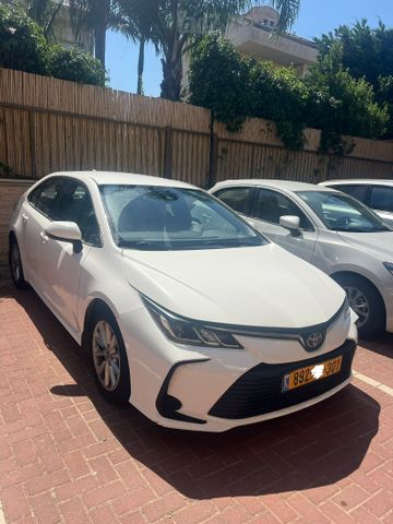 טויוטה קורולה