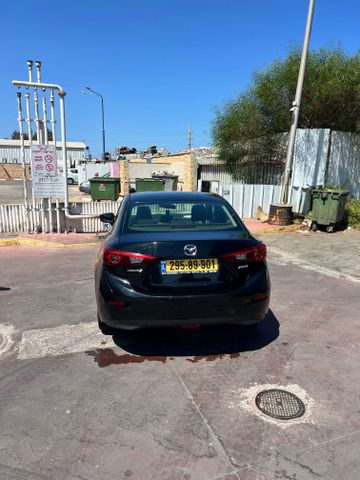 מאזדה 3