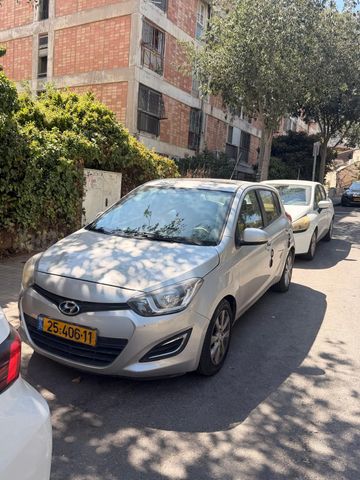 יונדאי i20