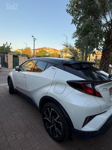 טויוטה C-HR