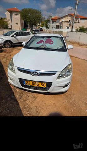 יונדאי i30