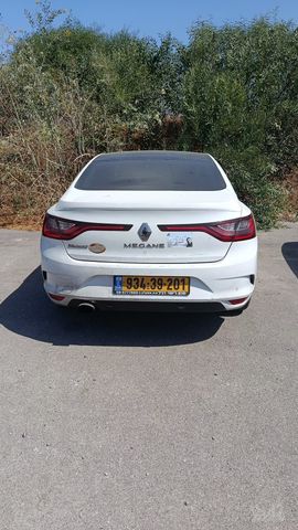 רנו מגאן
