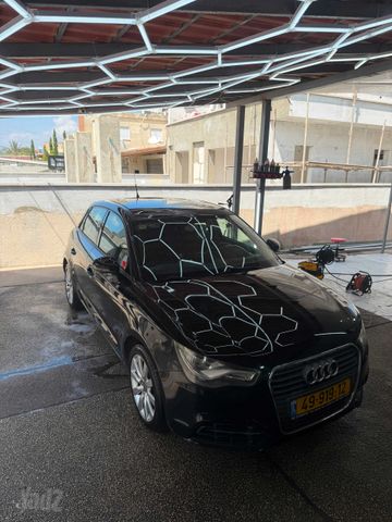 אאודי A1
