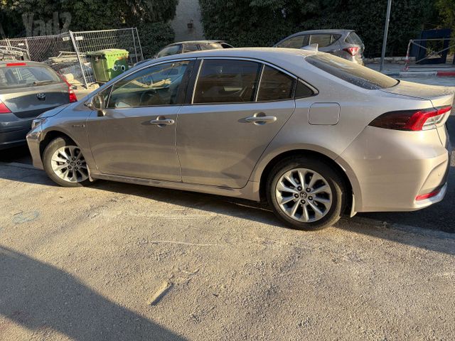 טויוטה קורולה