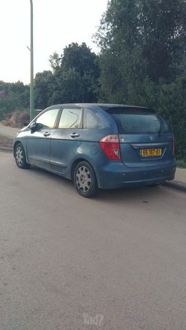 מודעת רכב הונדה FR-V