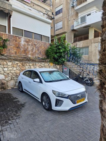 יונדאי איוניק