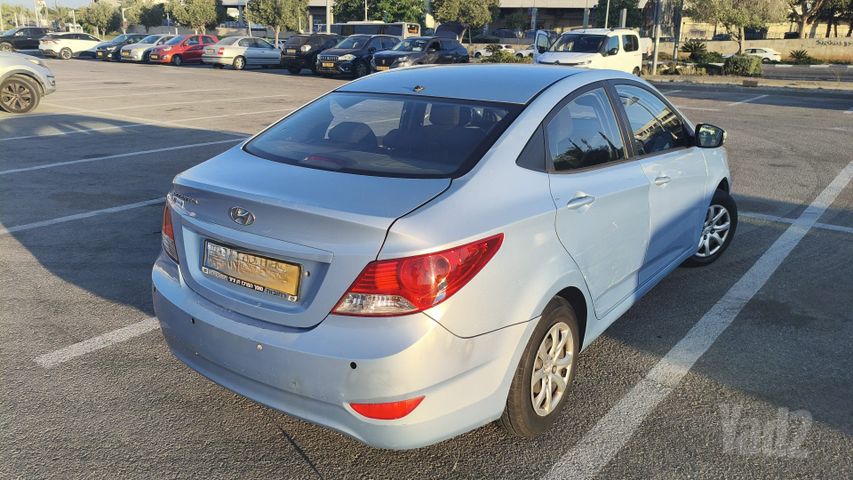 יונדאי אקסנט i25
